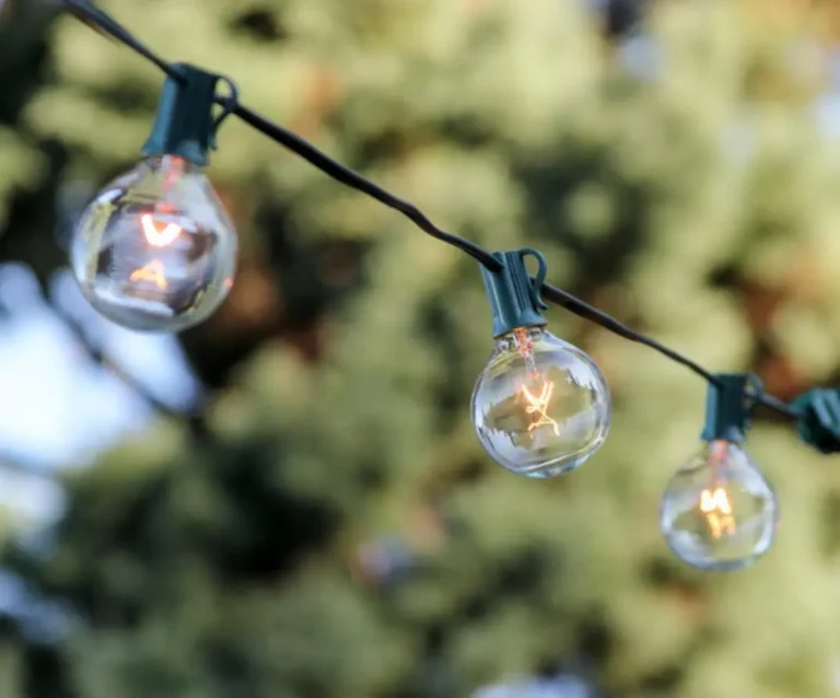 String lights outside